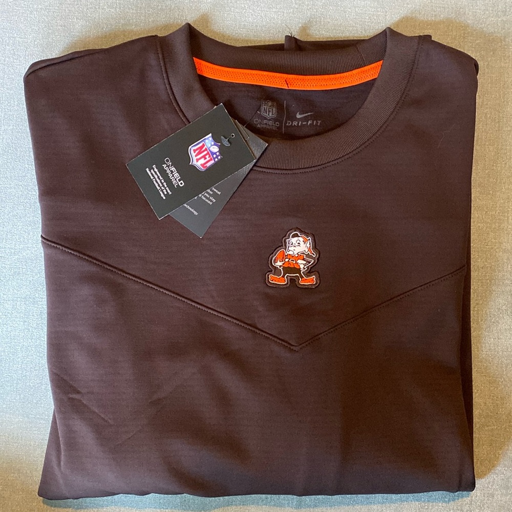 Cleveland Browns Nike On-Field Pullover / Sweatshirt. Size Large (Standard Fit).